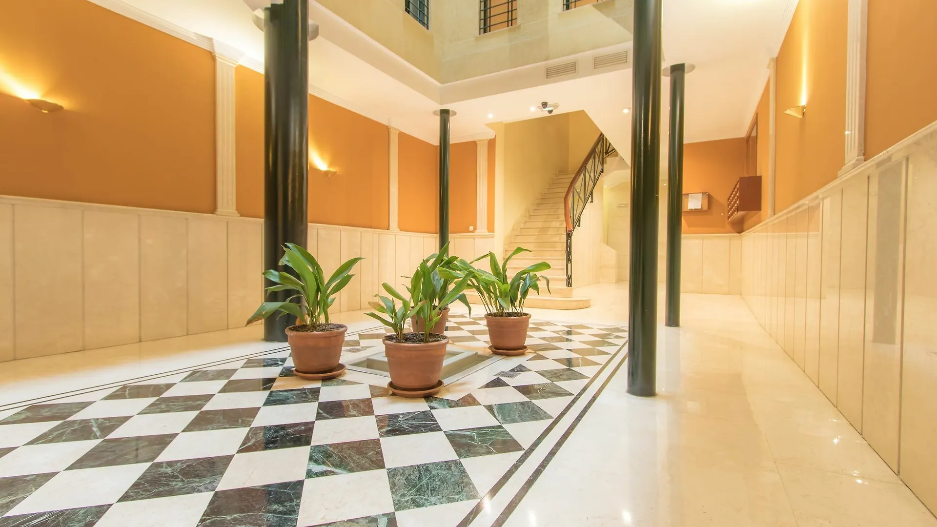 Apartamentos Recogidas 10 Гранада