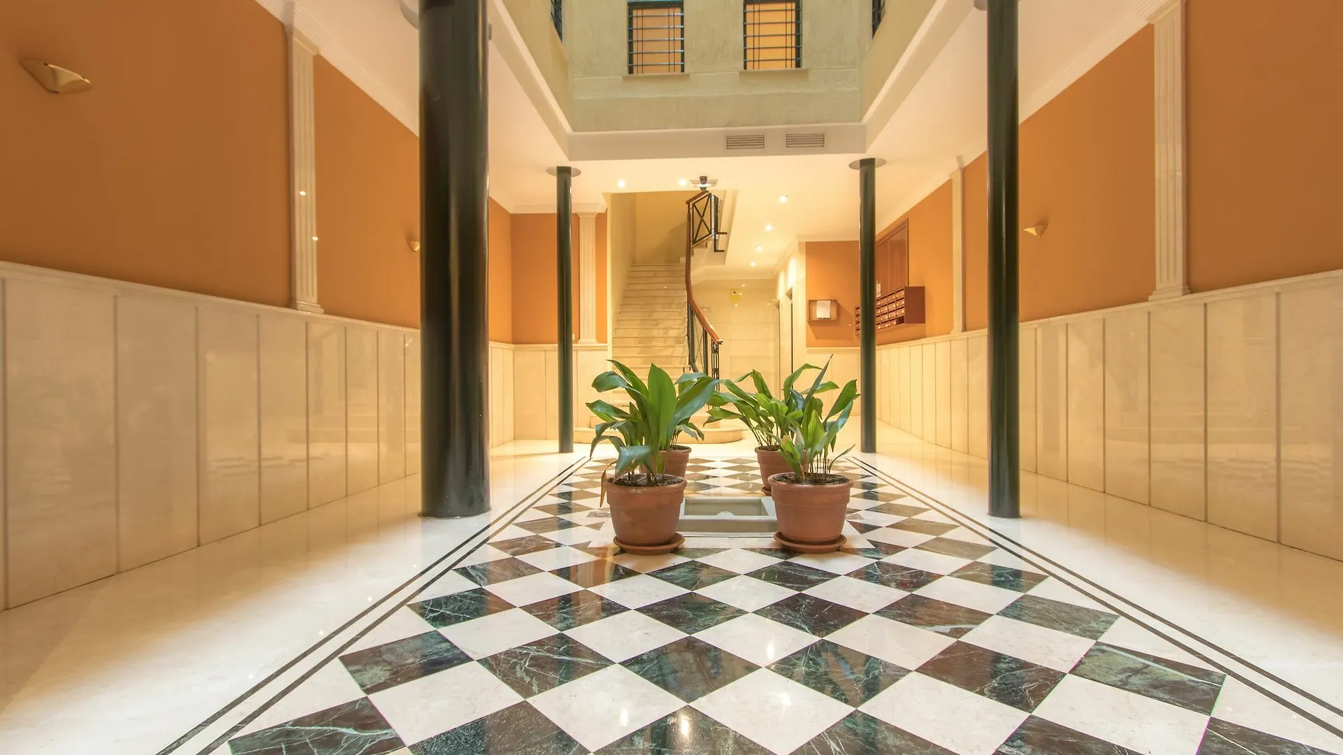 Apartamentos Recogidas 10 Гранада Апартаменты